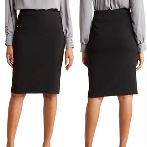 Black knee length textures skirt
